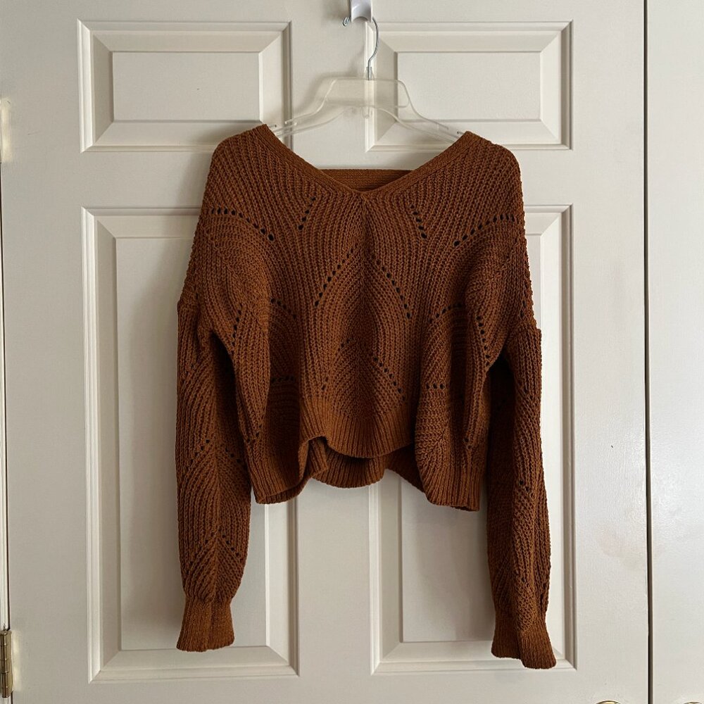 Francesca's Janette Bar Back Pullover